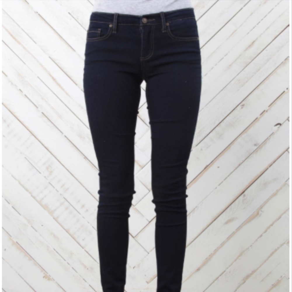 ✨Altar'd State✨ Caitlyn Skinny Jeans